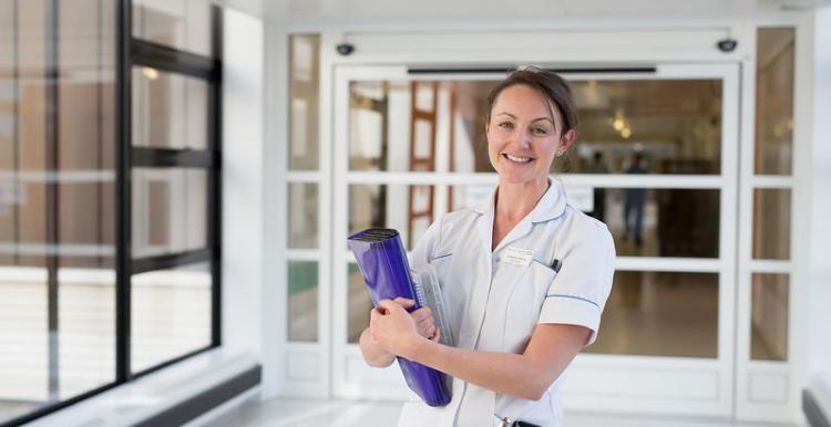 Image of a female nurse 