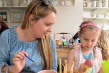 Image showing parent with young child taking part in craft activity